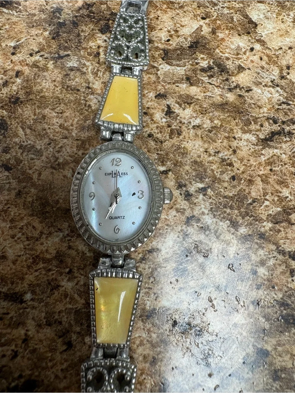 Express elegant silver